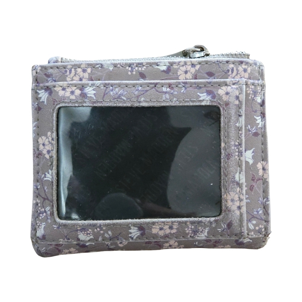 Steve Madden Floral Key Holder in Gray and Cream - Picture 4 of 6